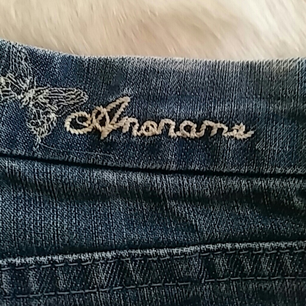 Jeans - Picture 3 of 5